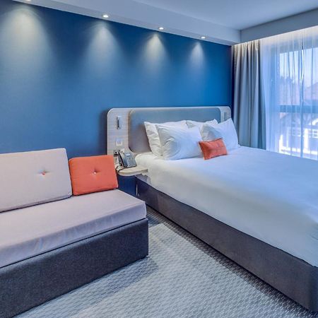 Holiday Inn Express - Fleet By Ihg المظهر الخارجي الصورة