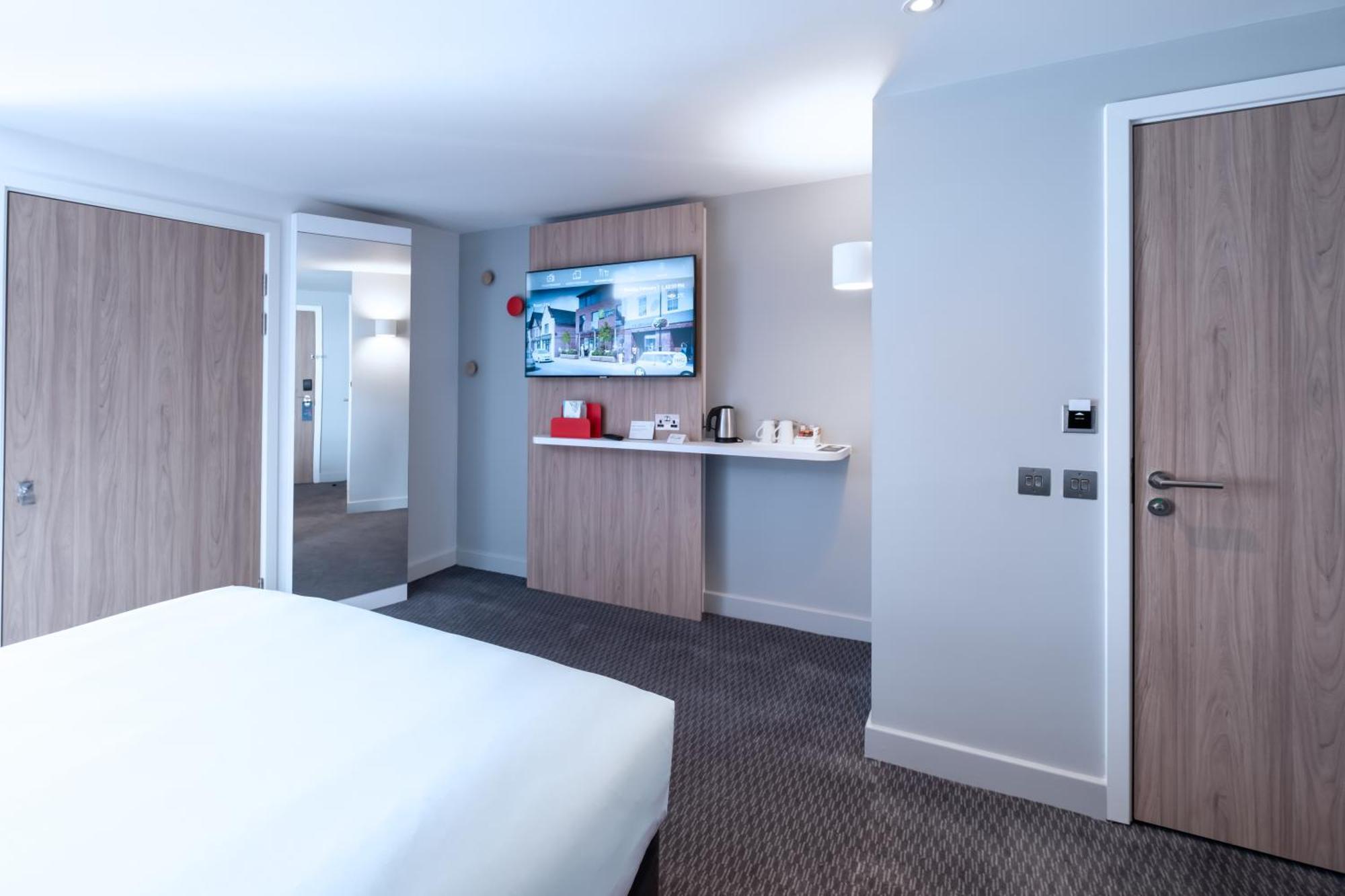 Holiday Inn Express - Fleet By Ihg المظهر الخارجي الصورة